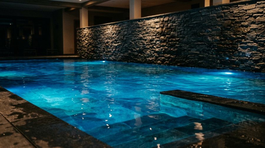 Piscine intérieure